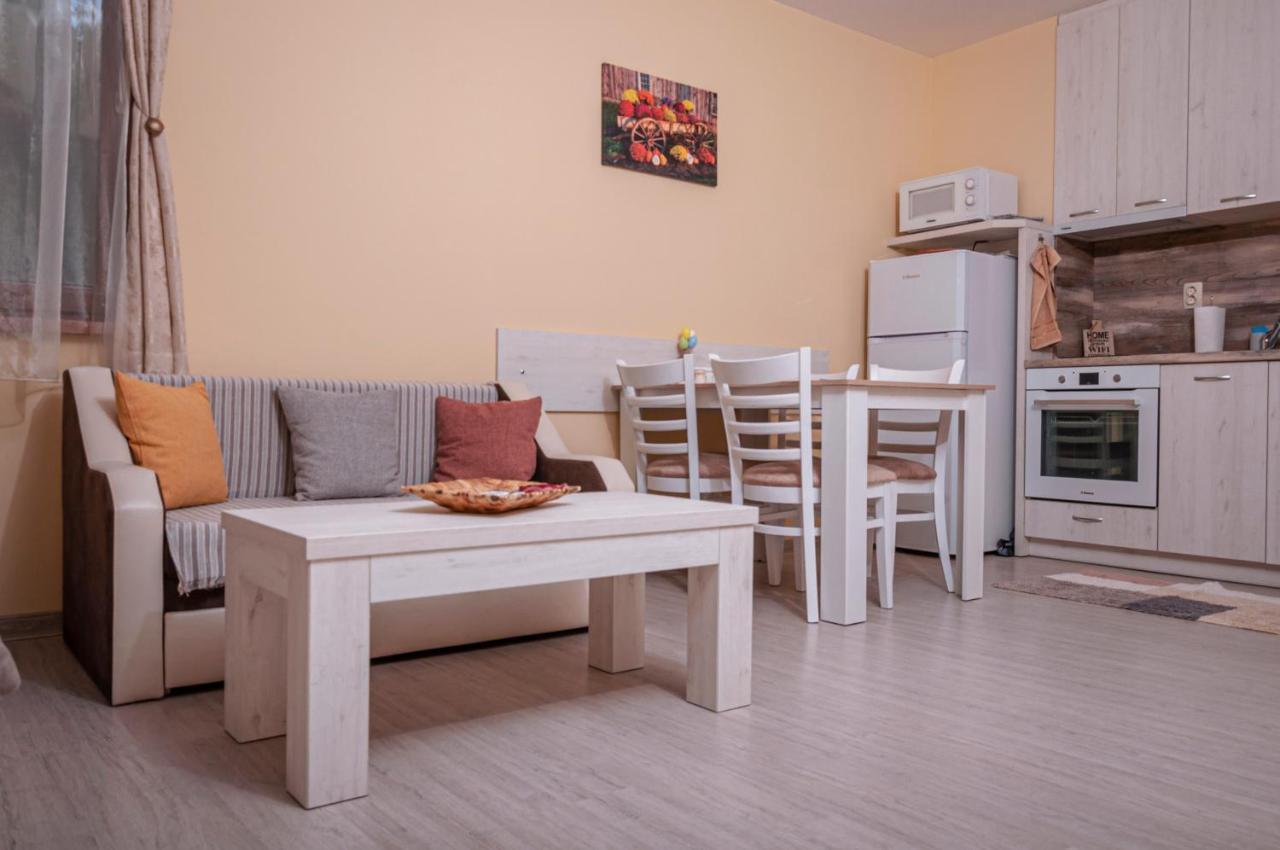 Studio 6,Smolyan Lakes エクステリア 写真